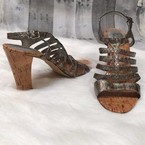 The touch of Nina silver strappy shoe, 9.5